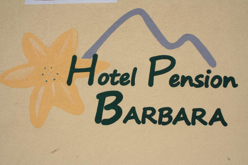 Hotel Pension Barbara Sankt Martin am Tennengebirge Buitenkant foto