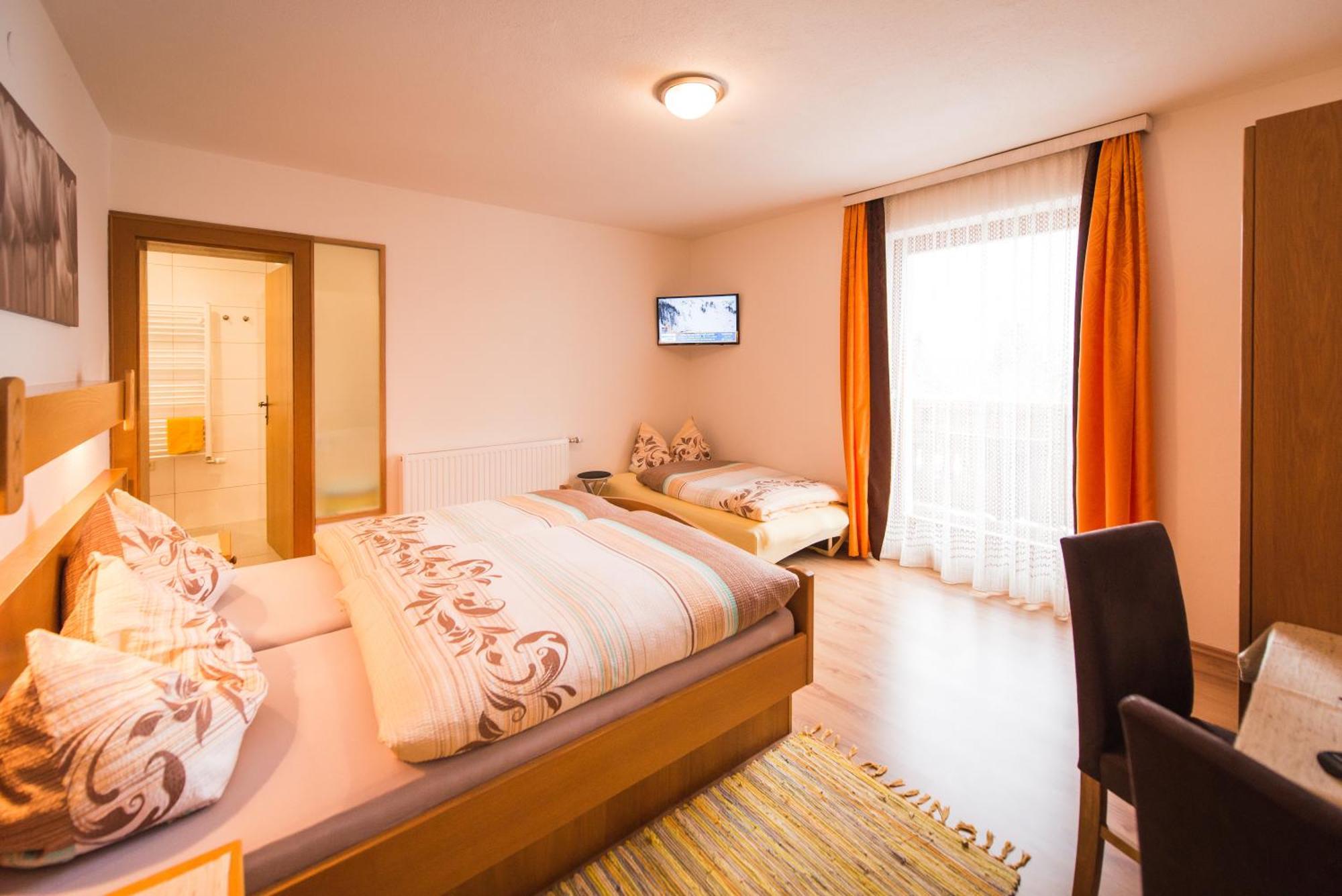 Hotel Pension Barbara Sankt Martin am Tennengebirge Kamer foto